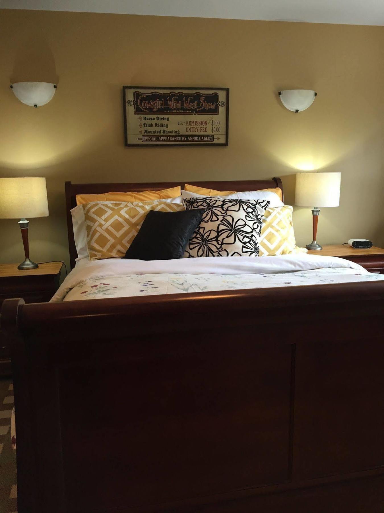 Money Pennies Bed And Breakfast แคมป์เบลล์ริเวอร์ ภายนอก รูปภาพ