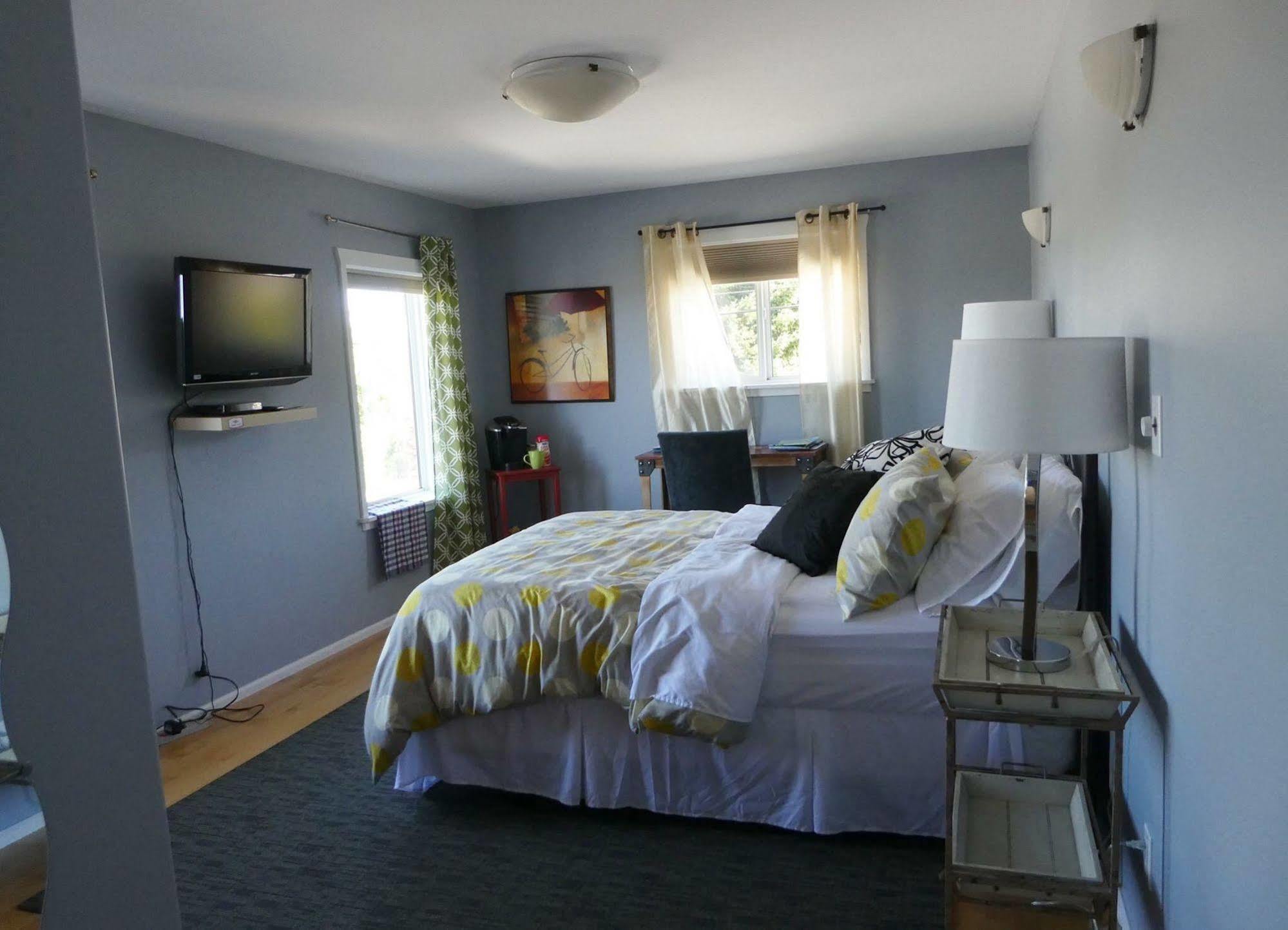 Money Pennies Bed And Breakfast แคมป์เบลล์ริเวอร์ ภายนอก รูปภาพ
